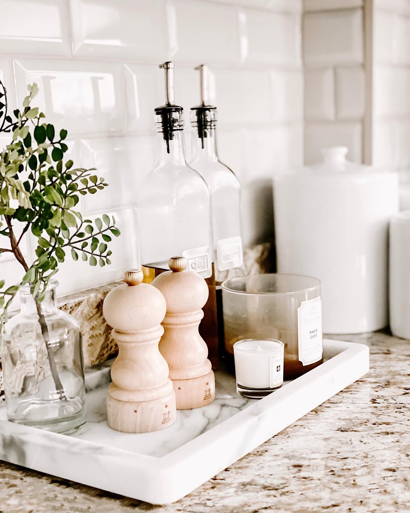 Marble decor hero slide two
